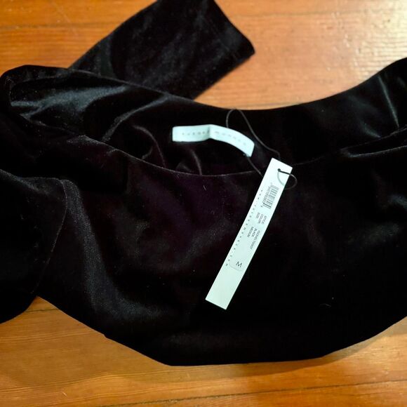 Susana Monaco Women's Black Velvet Long Sleeve Crop-top - Picture 3 of 3